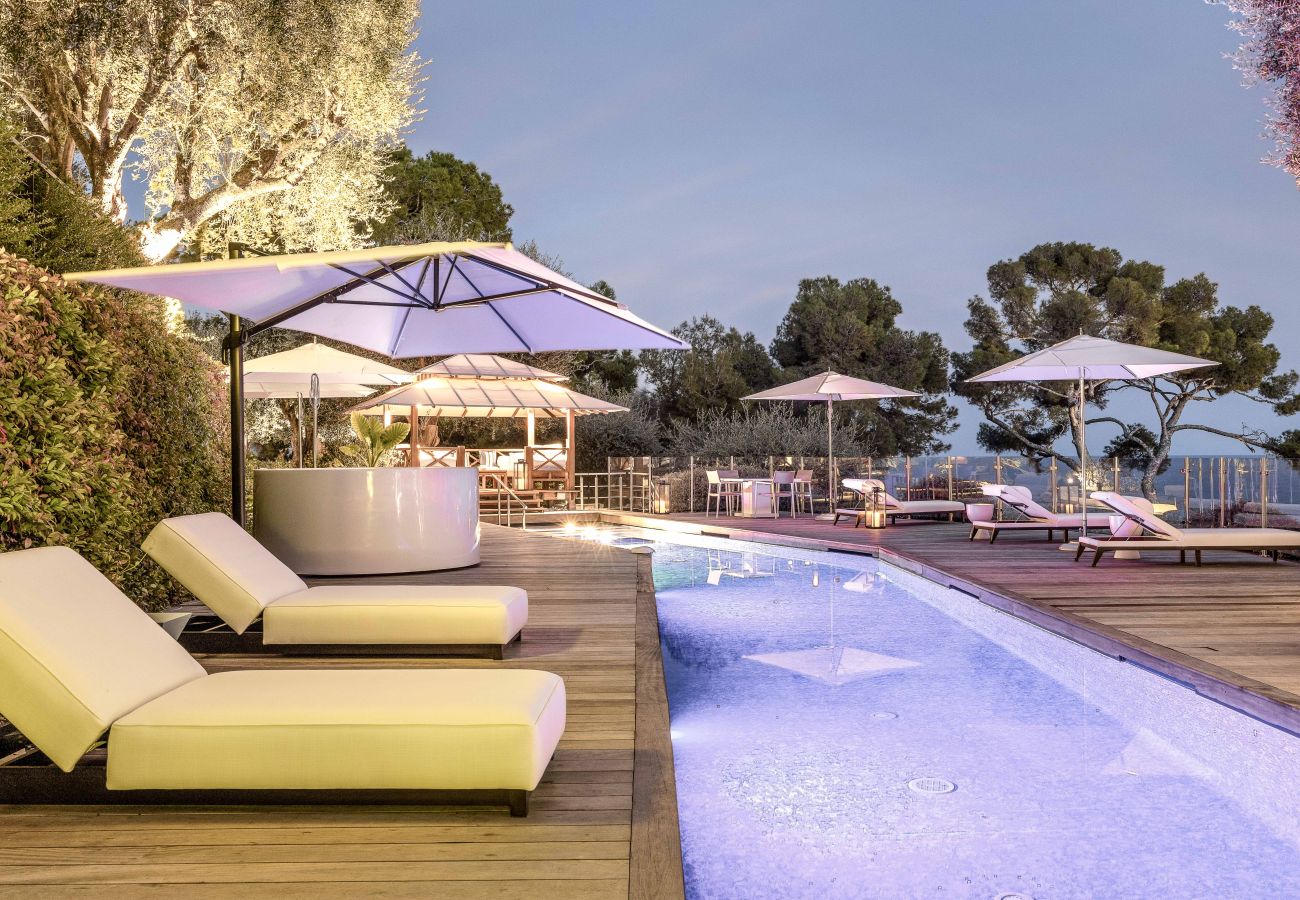 Villa in Saint-Jean-Cap-Ferrat - LA CONTEMPORAINE