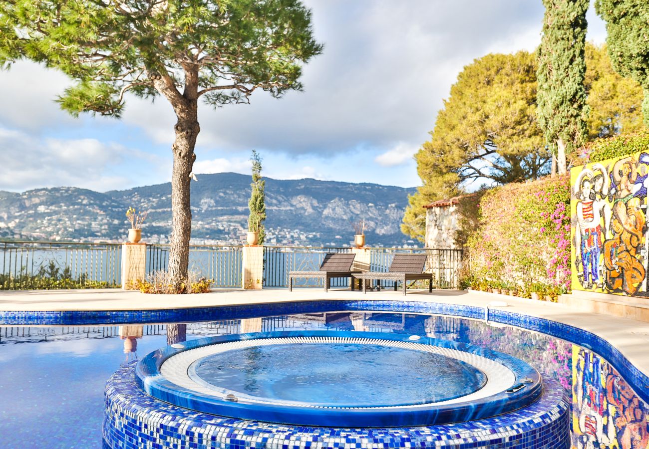 Villa in Saint-Jean-Cap-Ferrat - PIEDS DANS L EAU