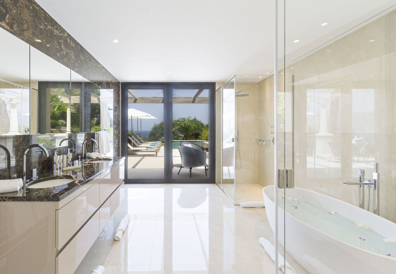 Villa in Saint-Jean-Cap-Ferrat - LA MAJESTUEUSE