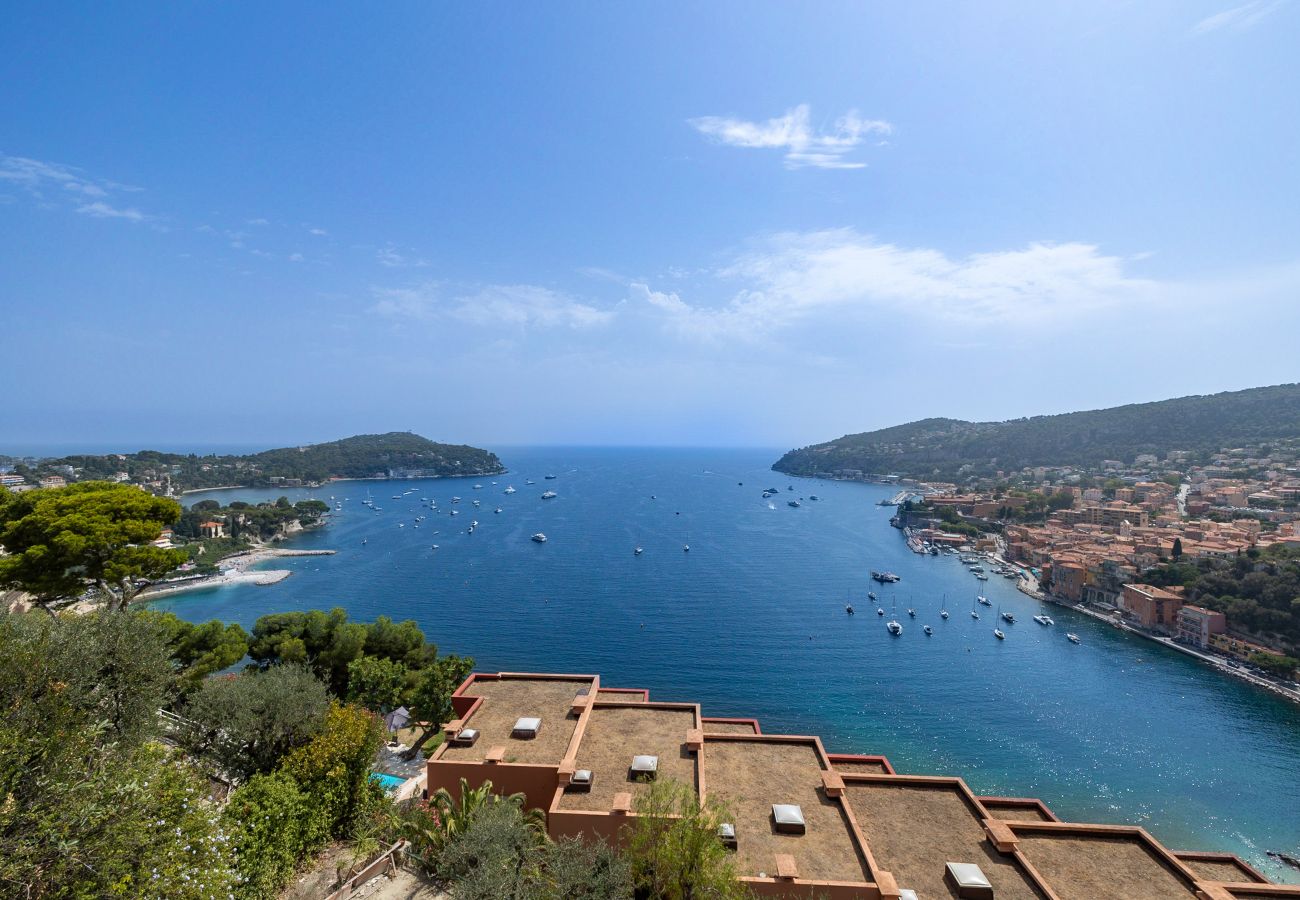 Apartment in Villefranche-sur-Mer - Cap vue sur la Baie