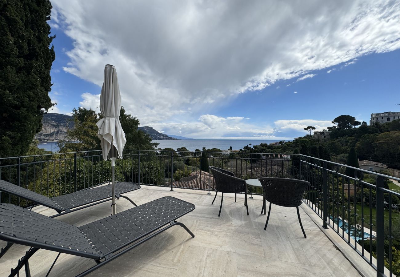 Villa in Saint-Jean-Cap-Ferrat - VILLA RAVISSANTE