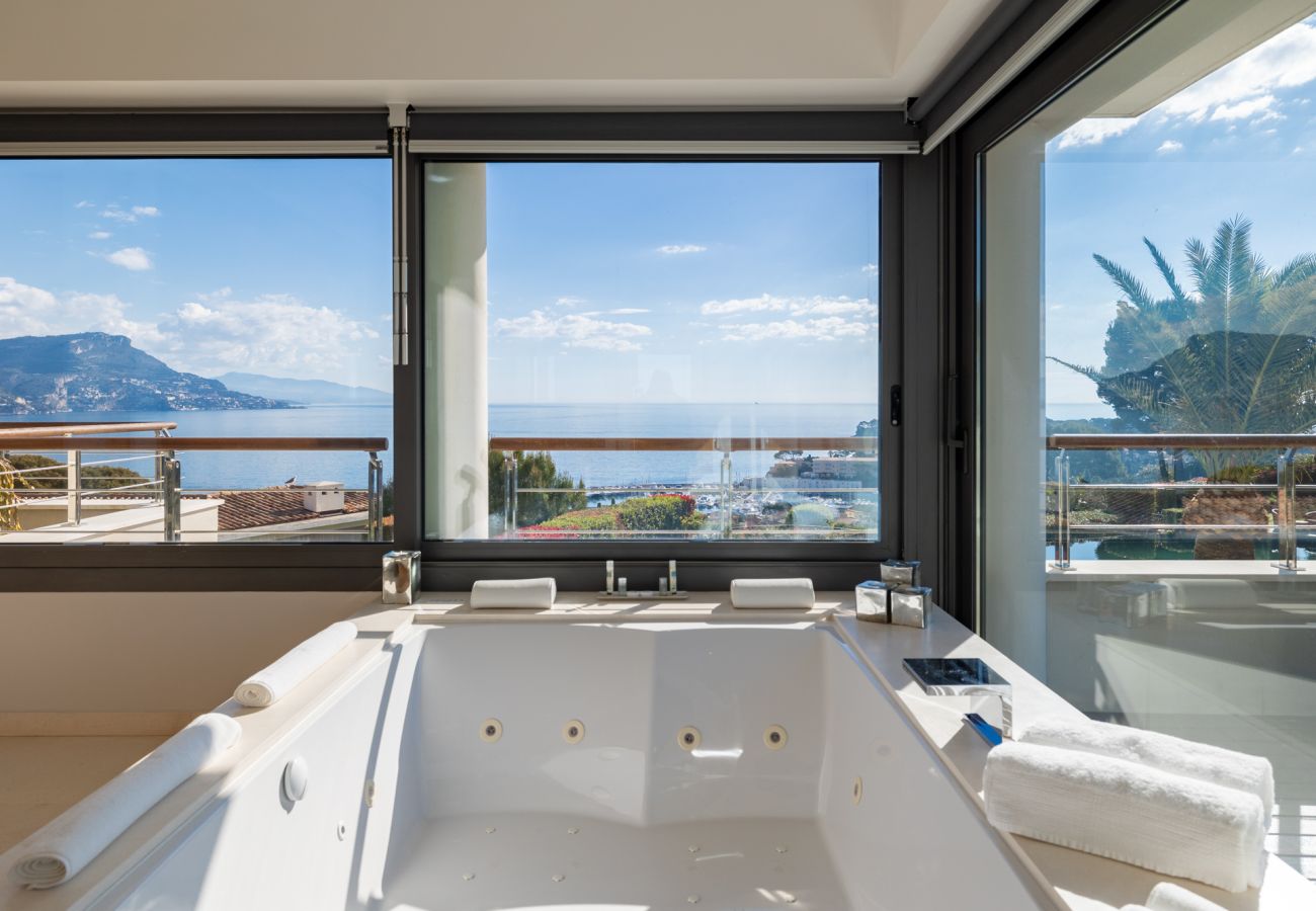 Villa in Saint-Jean-Cap-Ferrat - VILLA CONTEMPORAINE