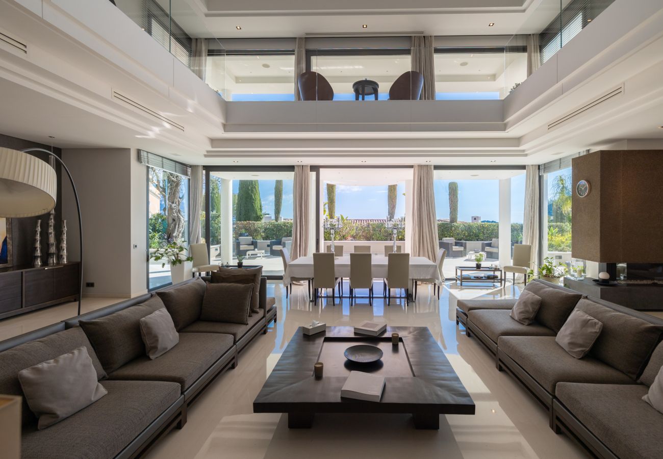 Villa in Saint-Jean-Cap-Ferrat - VILLA CONTEMPORAINE