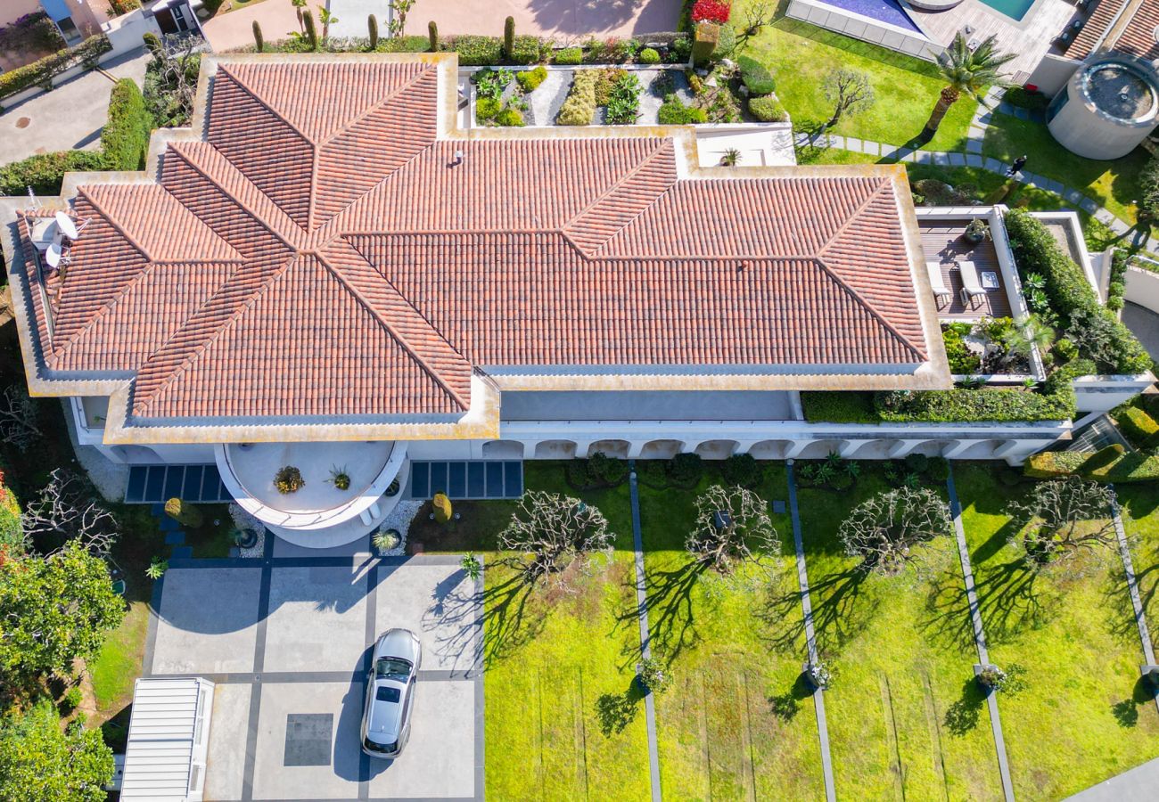 Villa in Saint-Jean-Cap-Ferrat - VILLA CONTEMPORAINE