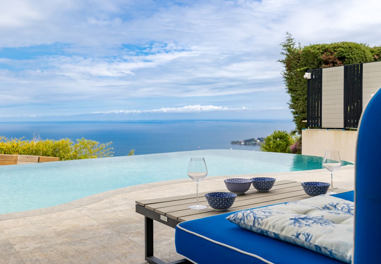 Villa in Villefranche-sur-Mer - Villa Caroubiers