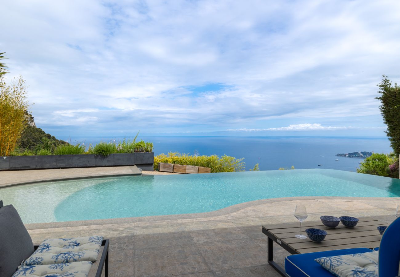Villa in Villefranche-sur-Mer - Villa Caroubiers