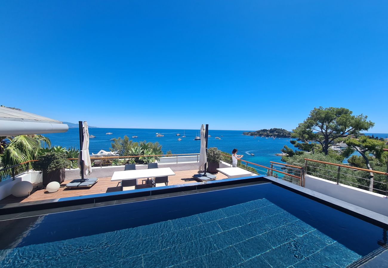 Villa à Saint-Jean-Cap-Ferrat - LA CONTEMPORAINE