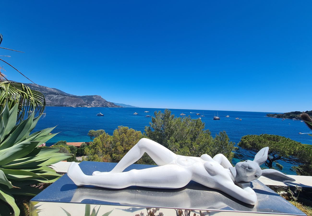 Villa à Saint-Jean-Cap-Ferrat - LA CONTEMPORAINE