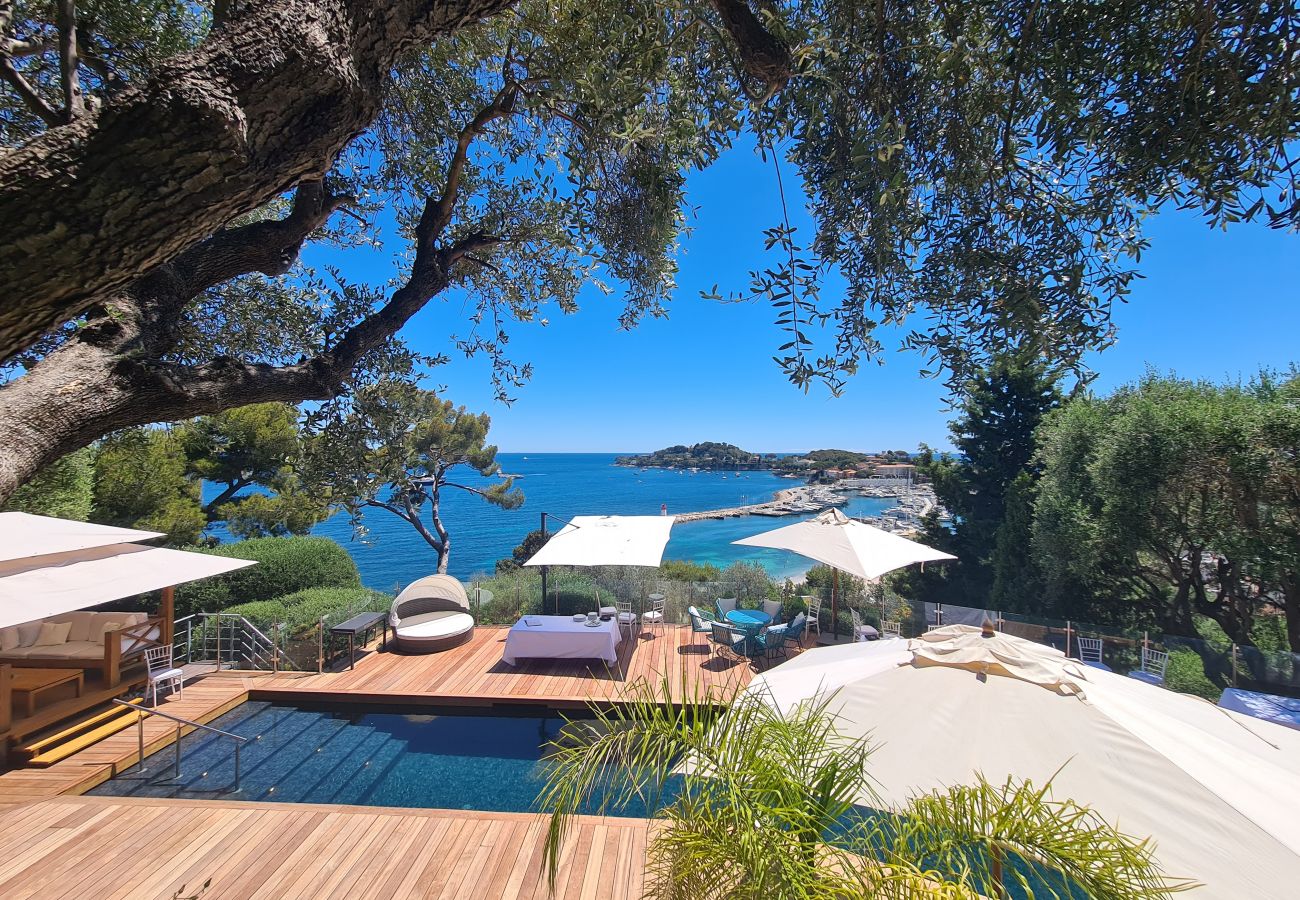 Villa à Saint-Jean-Cap-Ferrat - LA CONTEMPORAINE