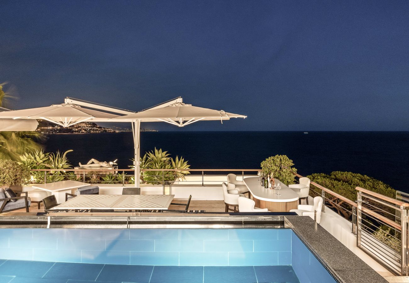 Villa à Saint-Jean-Cap-Ferrat - LA CONTEMPORAINE
