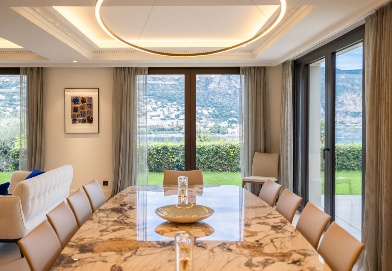 Villa à Saint-Jean-Cap-Ferrat - LA MAJESTUEUSE