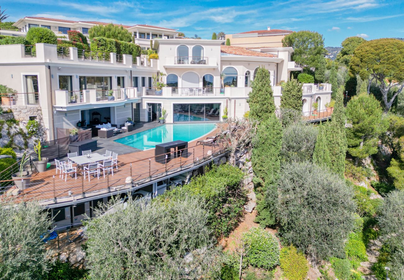 Villa à Saint-Jean-Cap-Ferrat - VILLA LA SOMPTUEUSE